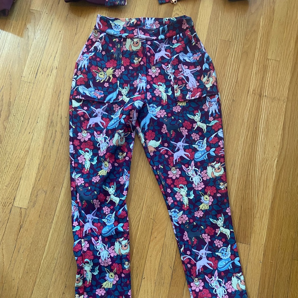Blackmilk Eevee Evolution Floral Cuffed Pants - Xs Xxs - Gem
